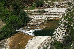 Unten in der Cava Grande plätschert das Wasser