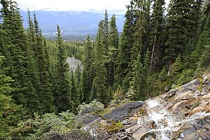 Wasserfall unterhalb Lake Agnes