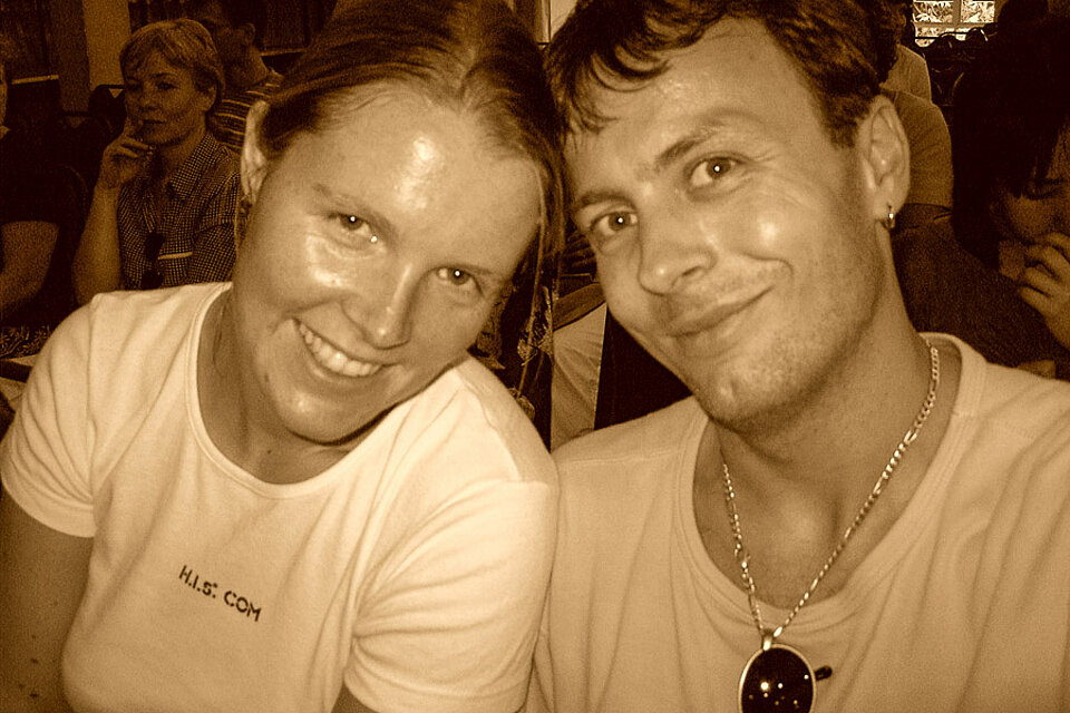 Annette und Lars bei den Tänzern in Kandy, Sri Lanka