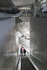 Rolltreppen im Burj Khalifa