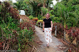 Annette bei den Iban im Regenwald von Sarawak