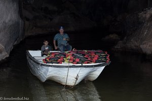 Boot in der Cueva del Indio