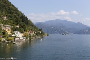Aussicht von unserem Balkon auf den Lago Maggiore