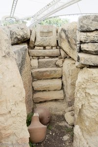 Treppen in der Tempelanlage Hal Tarxien auf Malta