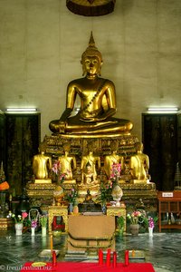 Goldener Buddha im Wat Pho