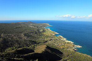 Blick zum Kap Arnaoutis