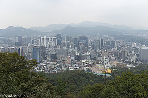 trübe Aussicht über den Namsan