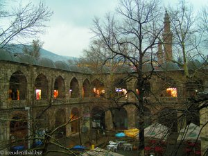 Innenhof der Karawanserei beim Seidenbasar von Bursa