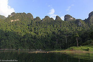 Berge um den Chiew-Lan-See