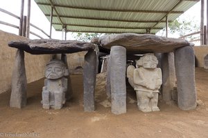 Megalithgräber mit Grabwächter bei Alto de los Ídolos nahe San Agustín.
