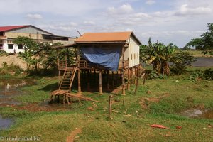 die ersten Häuser auf Stelzen in Kambodscha