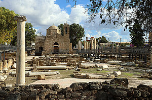 Gelände der Agia Kyriaki bei Paphos