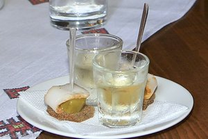 Wodka zum Empfang im Restaurant Kumanek in Tiraspol