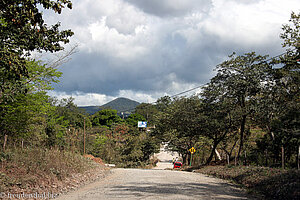 Dirtroad zum Hotel und dem Nationalpark