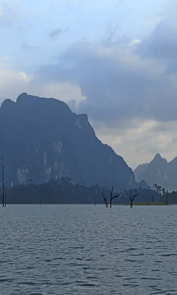 Morgendämmerung auf dem Chiao-Lan-See