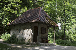 Bei der Gütersteiner Kapelle