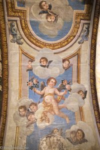 Engel in der Kapelle des San Anton Palace