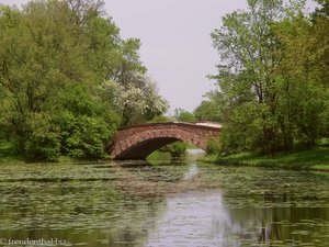 römische Arkadenbrücke nahe dem Jezioro Wilanowskie
