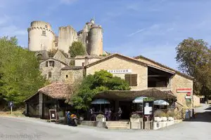 im Ort vom Château de Bonaguil 