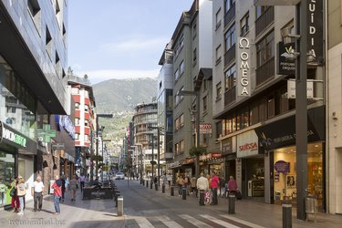 in den Einkaufsgassen von Andorra la Vella