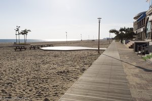 Strandpromenade bei Naksan Beach in Südkorea