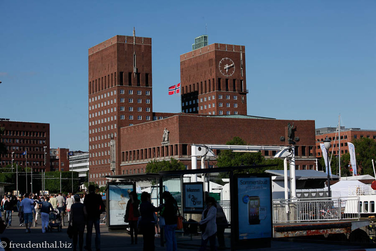 Das aus Klinkersteinen erbaute Radhuset, das Rathaus von Oslo