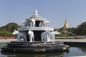 Brunnen der weißen Elefanten in Yangon