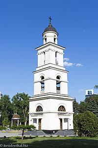 der Glockenturm auf dem Kathedralenplatz von Chisinau