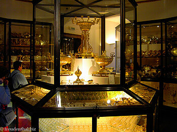 Viel goldenes Geschirr im Sisi-Museum