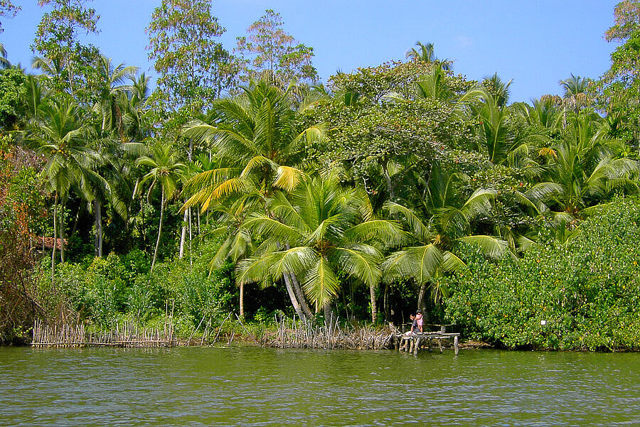 Flusslagune des Maduganga