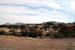 Savannenlandschaft im Umfeld der Burg