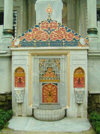 Brunnen im Topkapi Sarayi, dem Sommerpalast von Istanbul