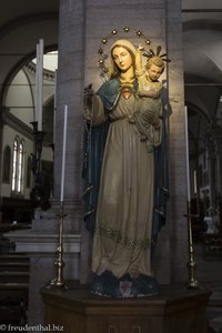 Maria mit Kind in der Kathedrale von Belluno