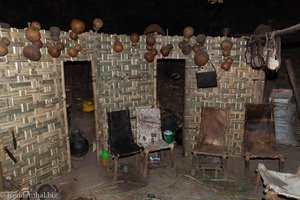 in einem Haus der Dorze - Äthiopien