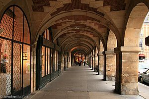 Arkaden am Place de Vosges