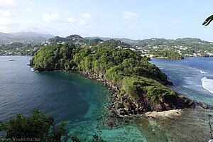 Blick über Young Island nach St. Vincent