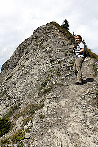 Anne beim Aufstieg auf den Flügenspitz