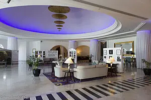 Lobby des Hilton Salalah Resort im Oman