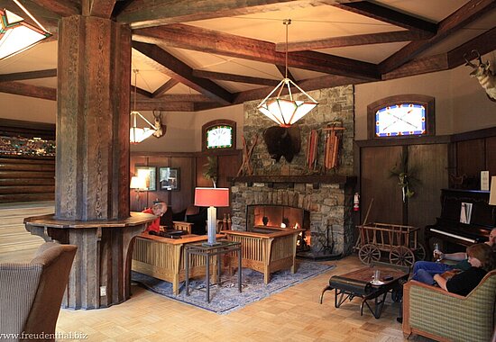 Aufenthaltsraum in der Deer Lodge