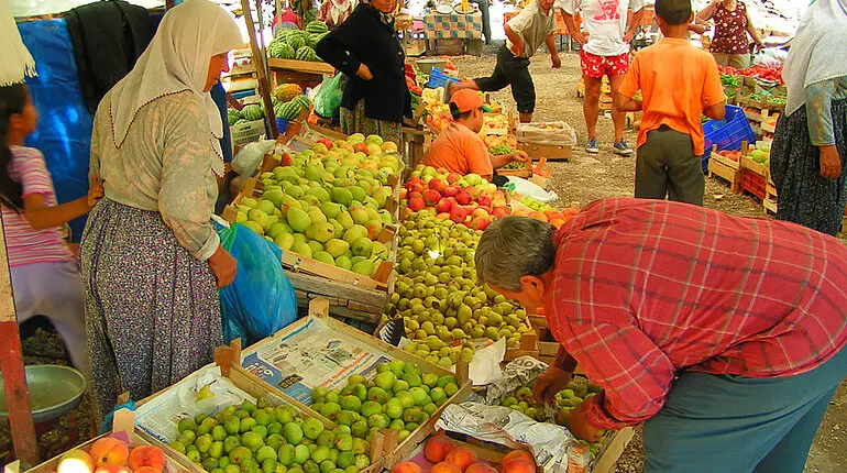 Markttreiben bei Arykanda im Taurusgebirge