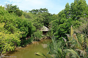 Moonlight Bay Resort - Blick von der Brücke zu unserem Bungalow