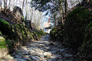 Hohle Gasse - Blick zur Tellskapelle