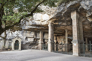 Kapelle in natürlicher Felshöhle bei Rocamadour