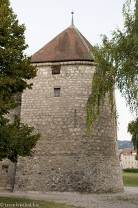 Eckturm vom Château de Rolle am Genfersee