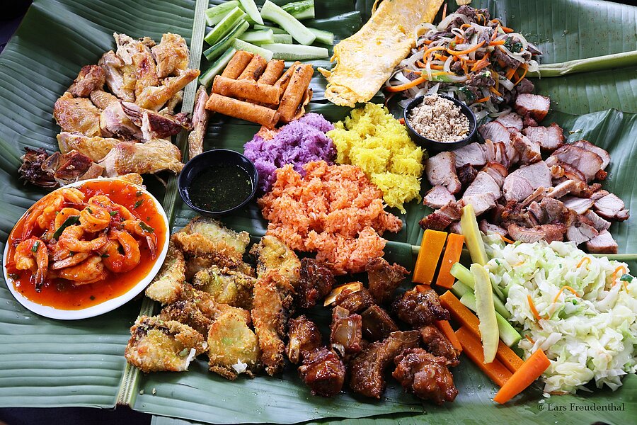 Mittagessen im Hava Restaurant am Chài-Fluss