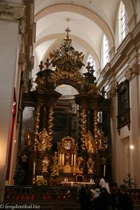 Altar in der Kirche zur Siegreichen Jungfrau Maria