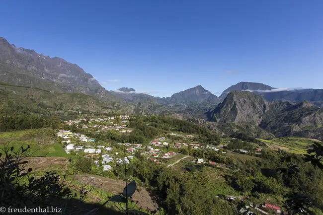 Blick in den Talkessel von Salazie auf Réunion