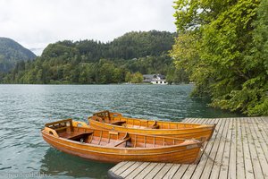 Holzruderboote beim Blejsko jezero