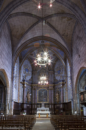 die Église Saint Pierre in Monestiés