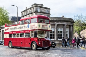 Doppeldeckerbus in Edinburgh
